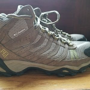 Columbia hiking boots
